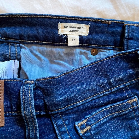 Madewell 10" High-Rise Skinny Jeans in Hayes Wash - Picture 8 of 8